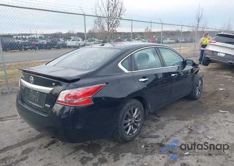 2015 Nissan Altima 2.5 S z USA, uszkodzony, nr VIN 1N4AL3AP6FC598729
